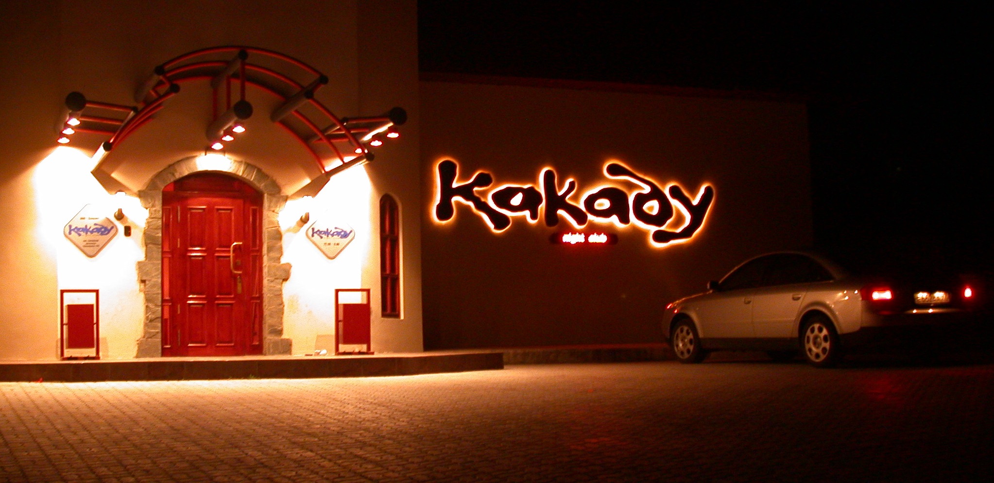 KAKADU night club